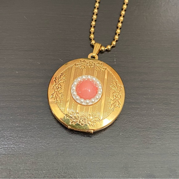 Vintage Unsigned Gold-tone Ball Chain Locket Pendant Necklace - Picture 12 of 15